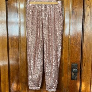 Sparkly pants with pockets